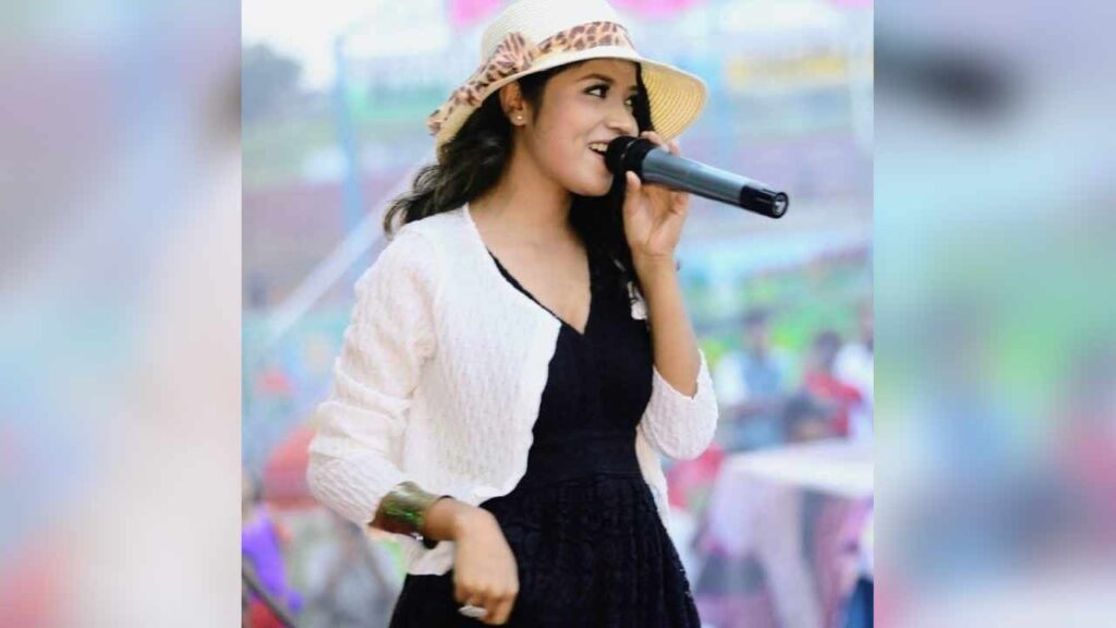 Annu Chaudhary – Wiki, Biography, Songs, Age, Family and More.